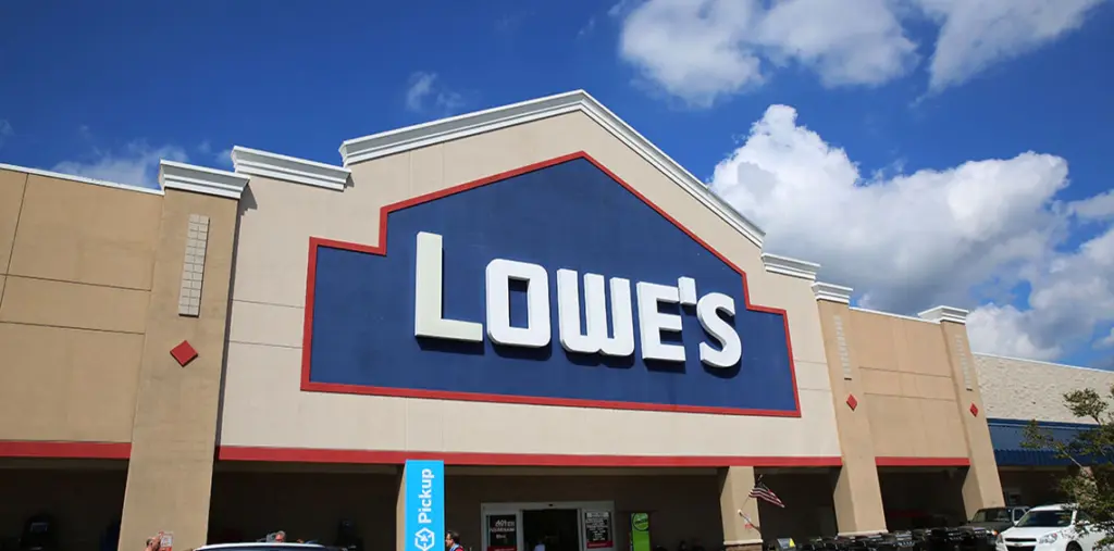Lowe’s Just Expanded the Aisle
